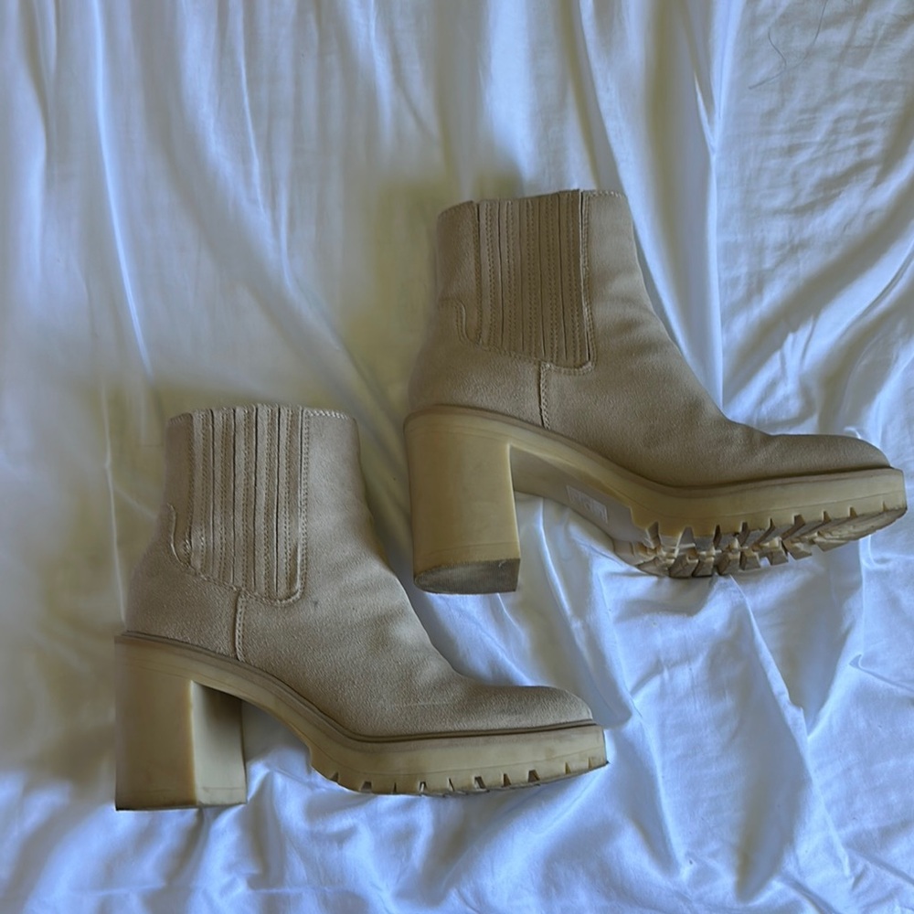 Dolce Vita Tan Heeled Boots with Chunky Block Heel